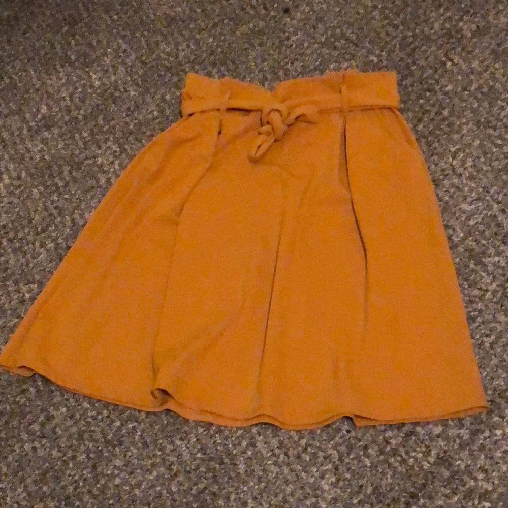 Waist tie skirts